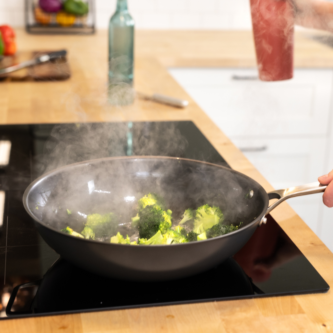 12.5” Nitrided Carbon Clad® – 3 Ply Carbon Steel Wok